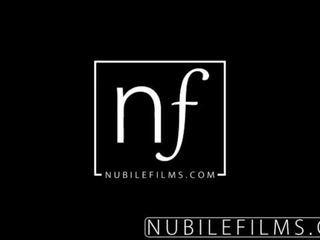 Nubilefilms - หัวโล้น ถุงน่องรัดๆ หี ได้รับ โขลก โดย ยาก ควย <span class=duration>- 8 min</span>