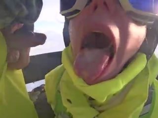 4k offentlig sædsprut på munn i ski løft del 1, 2